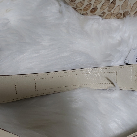 Designer Handbag - Picture 6 of 12